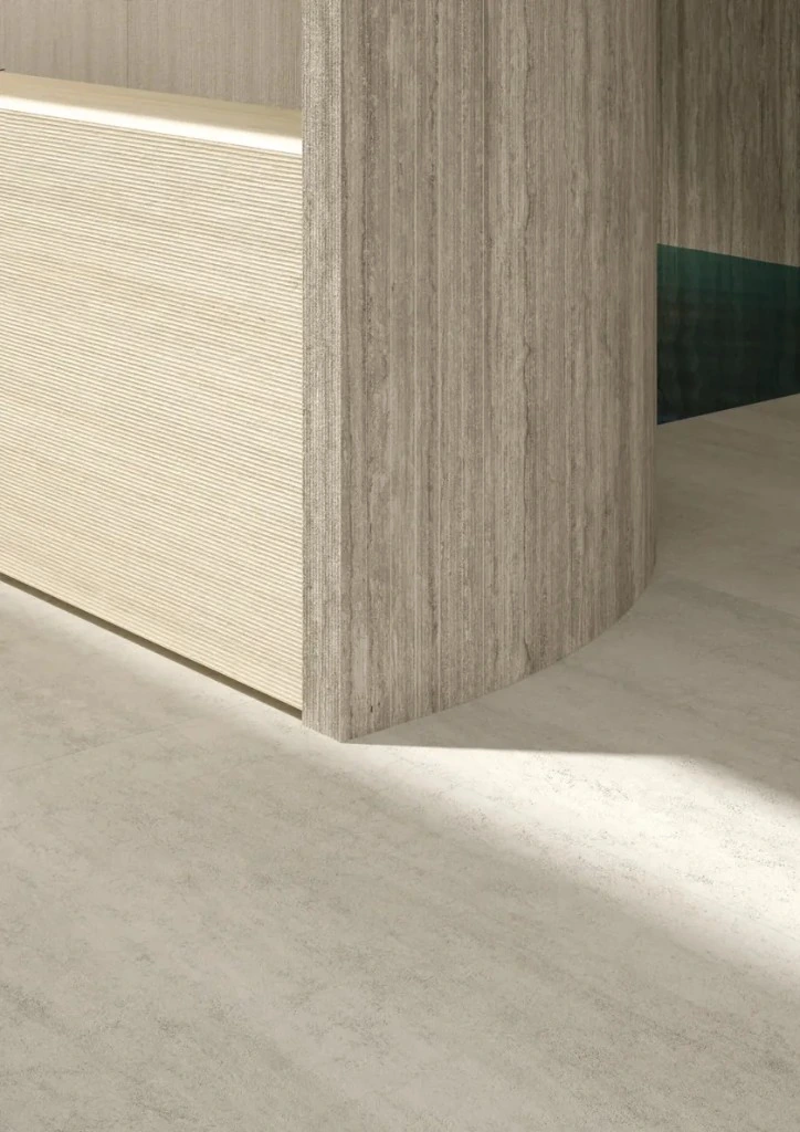Hado Travertino Silver · Zid